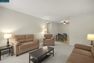 Photo #5: 41097612 Listing