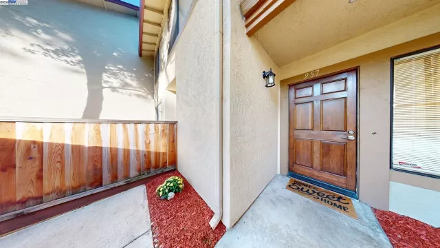 MLS: 41097639 Condo For Sale