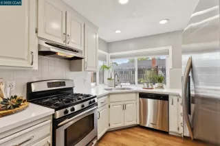 Photo #2: 41097727 Listing 