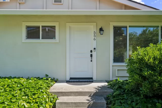 MLS: 41097761 Condo For Sale