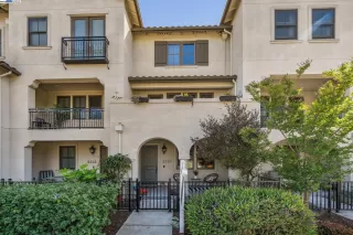 More Details about MLS # 41097788 : 2110 CLEMENT AVE