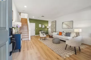 Photo #3: 41097788 Listing