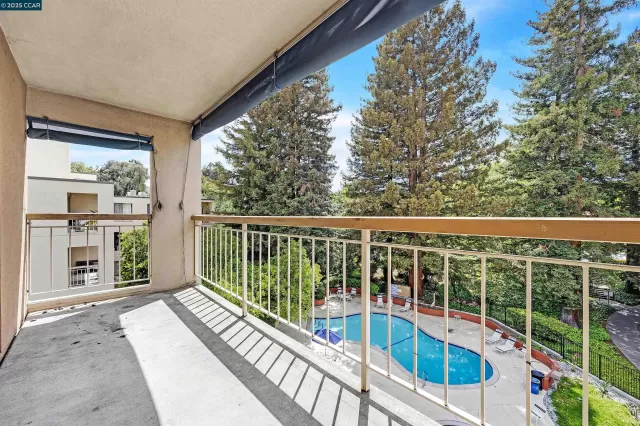 MLS: 41097831 Condo For Sale