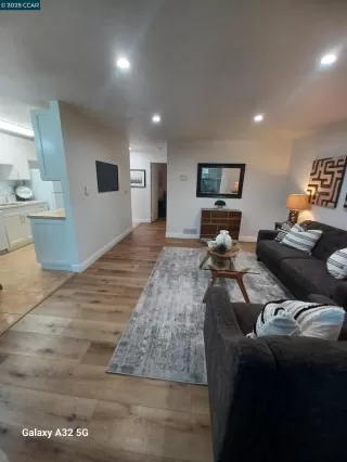 Photo #1: 41097849 Listing