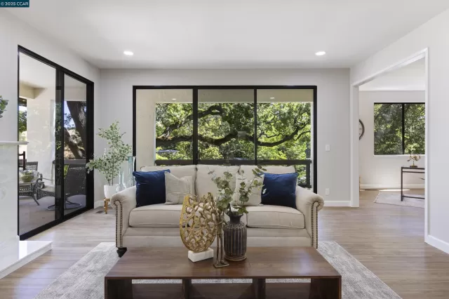 MLS: 41097872 Condo For Sale