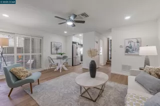 Photo #6: 41097901 Listing