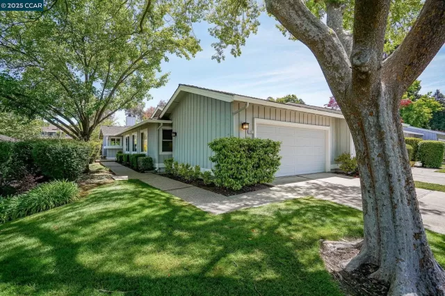 MLS: 41097914 Condo For Sale