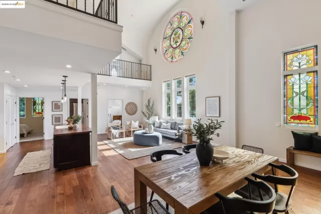 MLS: 41097923 Condo For Sale