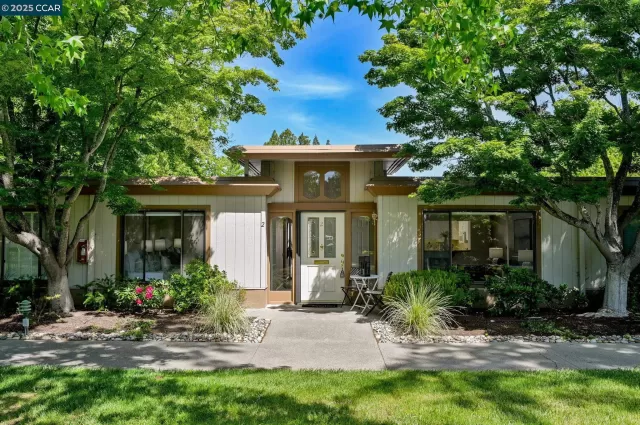 MLS: 41097957 Condo For Sale