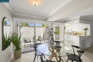 Photo #3: 41097957 Listing 