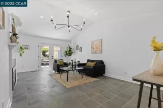 Photo #1: 41098005 Listing