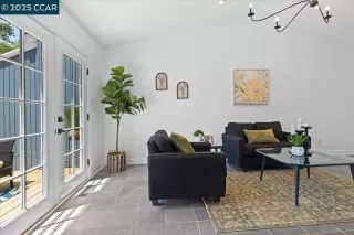 Photo #5: 41098005 Listing