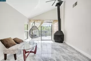 Photo #2: 41098033 Listing 