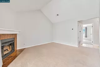 Photo #6: 41098141 Listing