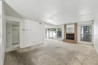Photo #2: 41098168 Listing