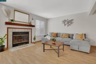 Photo #4: 41098197 Listing