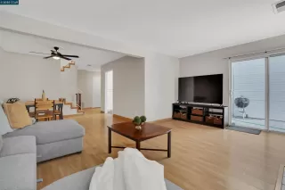 Photo #6: 41098197 Listing