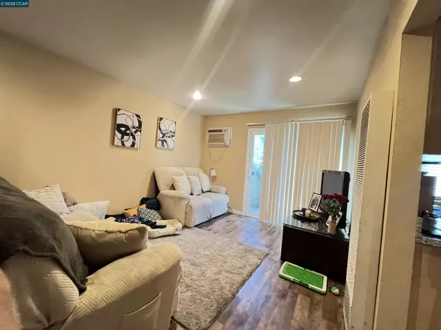 MLS: 41098201 Condo For Sale