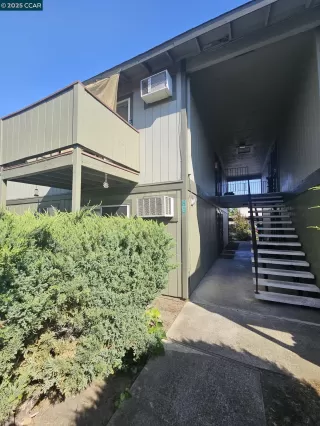 Photo #1: 41098201 Listing 