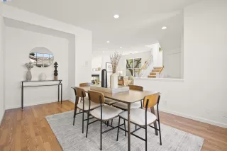 Photo #5: 41098204 Listing 