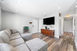 Photo #1: 41098268 Listing