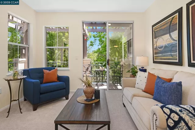 MLS: 41098282 Condo For Sale