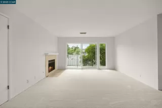 Photo #5: 41098292 Listing