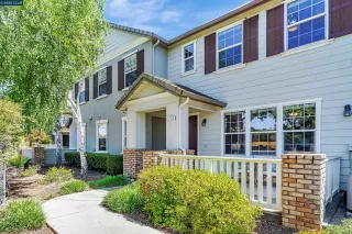 Photo #2: 41098329 Listing