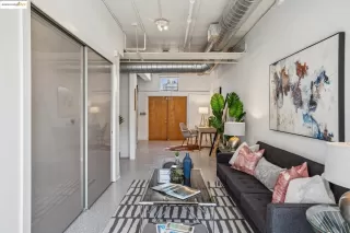 Photo #5: 41098338 Listing