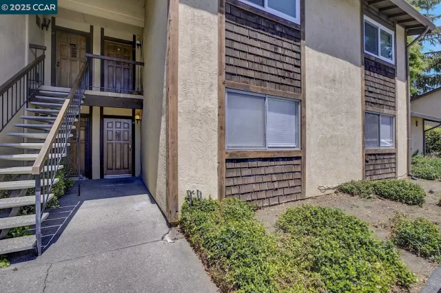 MLS: 41098366 Condo For Sale