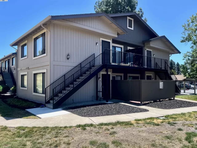 MLS: 41098369 Condo For Sale