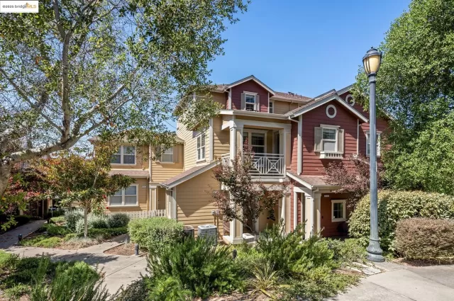 MLS: 41098513 Condo For Sale