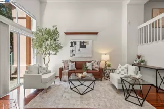 Photo #2: 41098532 Listing 