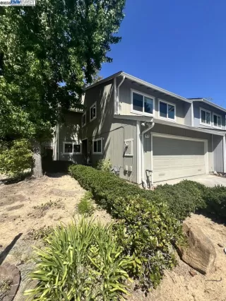 Photo #2: 41098554 Listing