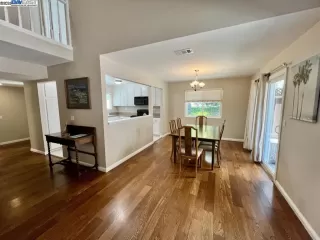 Photo #5: 41098554 Listing