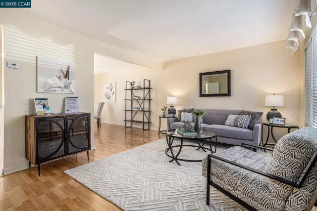 MLS: 41098586 Condo For Sale