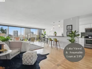 More Details about MLS # 41098610 : 1555 LAKESIDE DR # 191