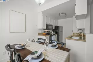 Photo #6: 41098640 Listing