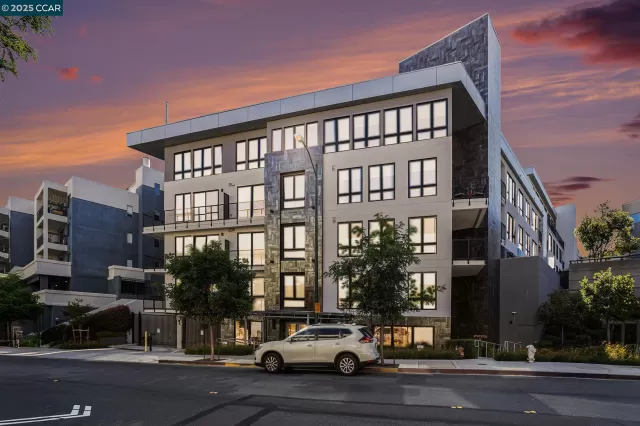 MLS: 41098646 Condo For Sale