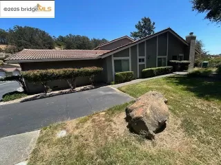 Photo #2: 41098675 Listing 