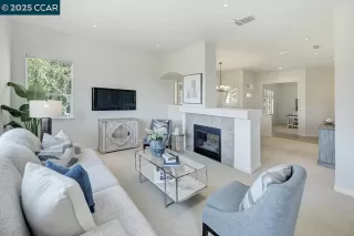 Photo #2: 41098678 Listing