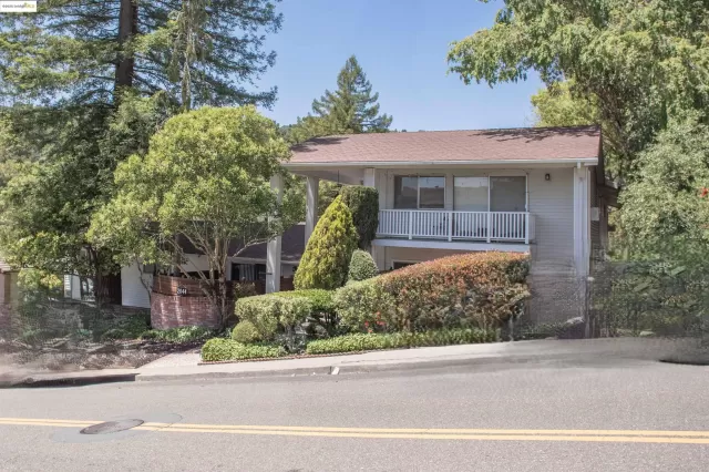 MLS: 41098681 Condo For Sale