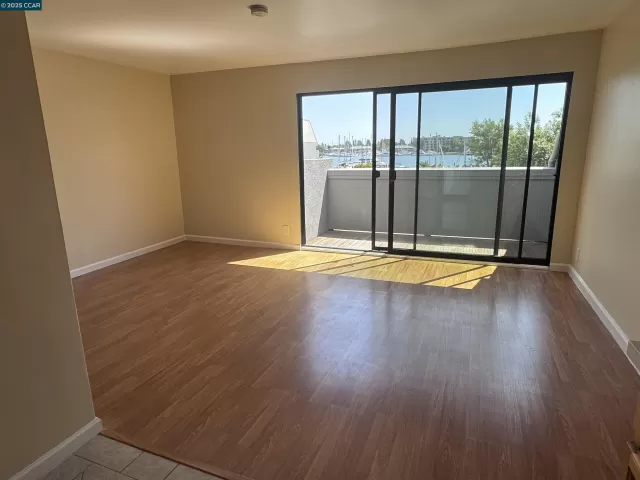 MLS: 41098746 Condo For Sale
