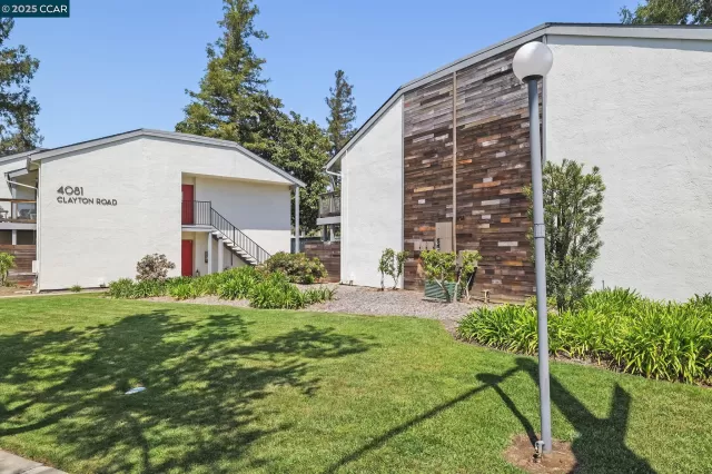 MLS: 41098747 Condo For Sale