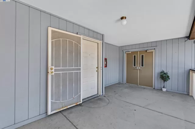 MLS: 41098755 Condo For Sale