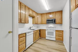 Photo #5: 41098755 Listing 