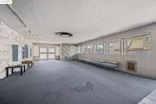 Photo #5: 41098757 Listing