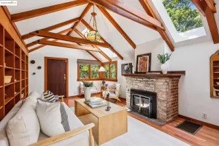 Photo #5: 41098789 Listing