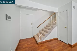 Photo #2: 41098796 Listing