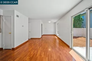 Photo #3: 41098796 Listing